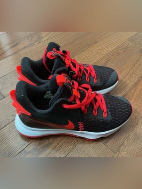 Nike LeBron witness 5 ‘bred’